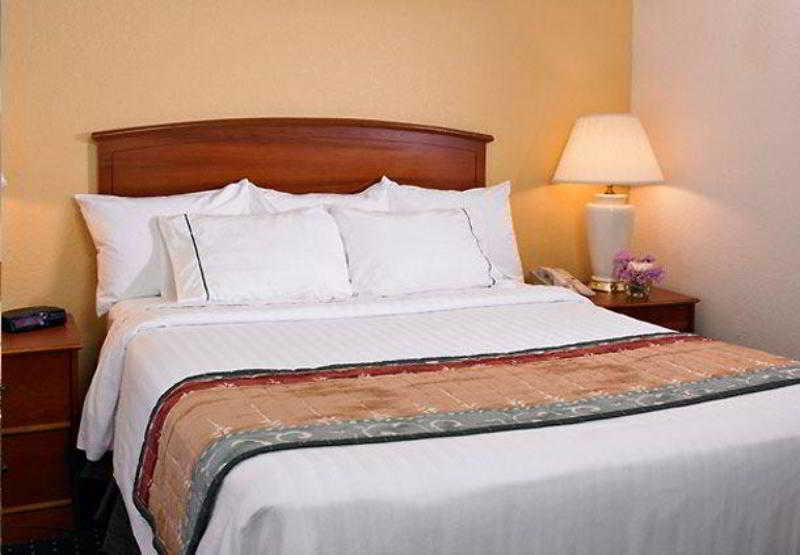 Towneplace By Marriott Hotel Findlay